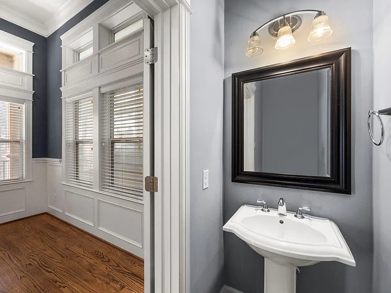 619 Rutland St #B — Photo 9