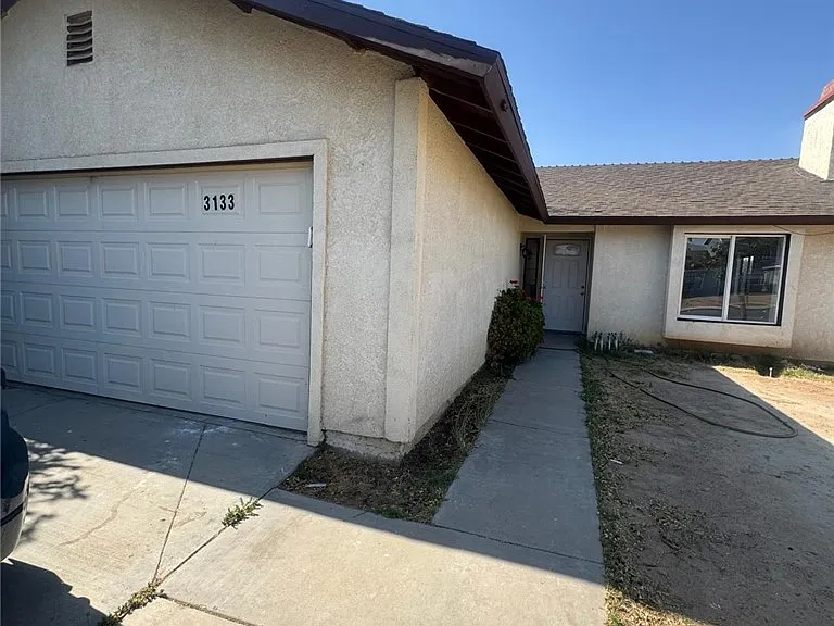 3133 Heather Ave — Photo 1