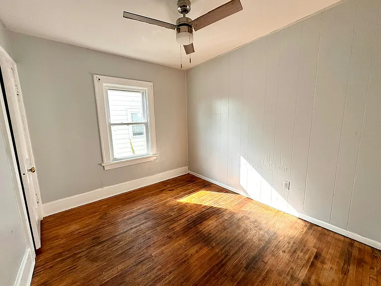 1735 Wyndhurst Rd — Photo 10