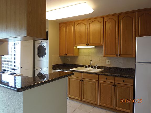 5th image of 16389 Saratoga St