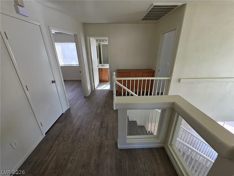 8829 Cornwall Glen Ave — Photo 30