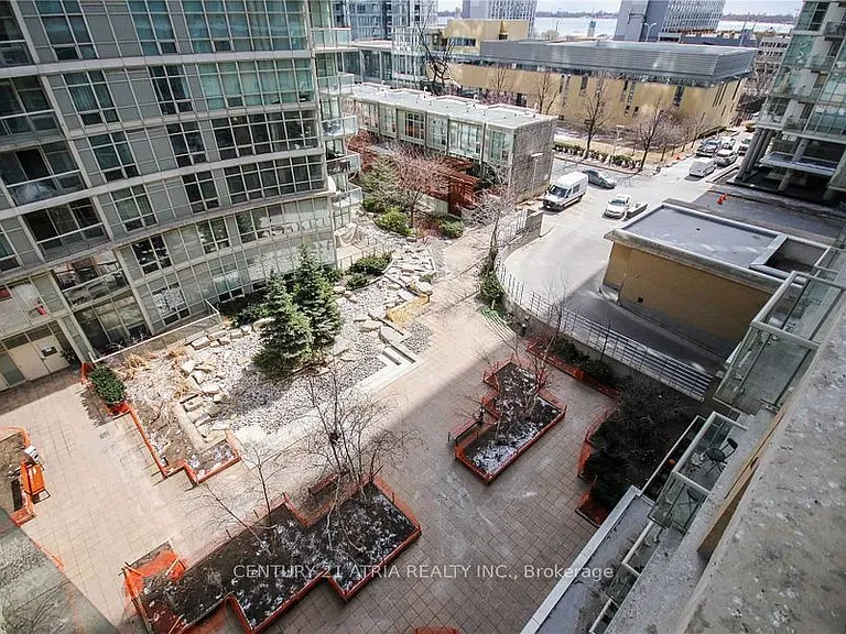 9 Spadina Ave #618 — Photo 23