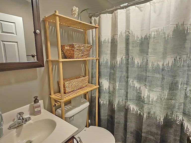 312 W Monroe St #4 — Photo 9