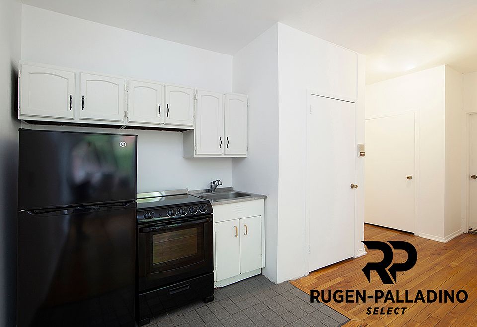 2nd image of 103 2nd Ave APT 1B