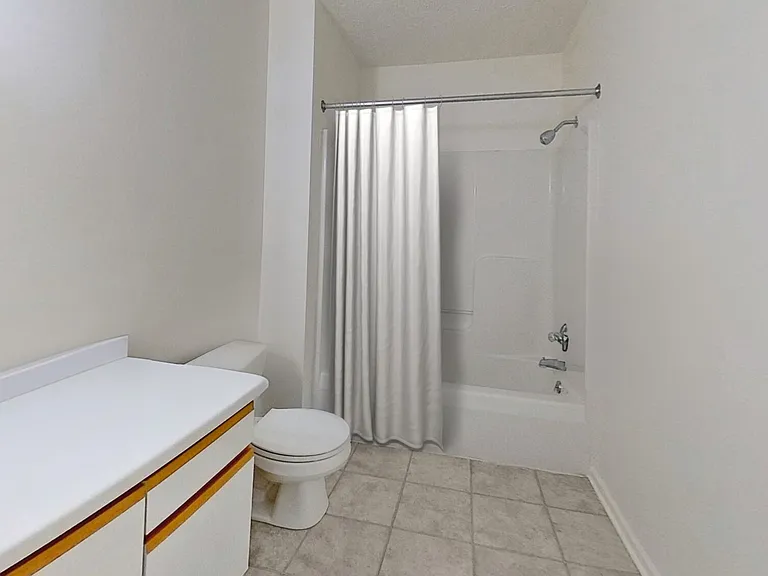 Springbrook Meadows Apartments — Photo 9