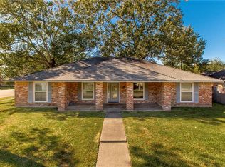 2732 Westerwood Dr, Baton Rouge, LA 70816