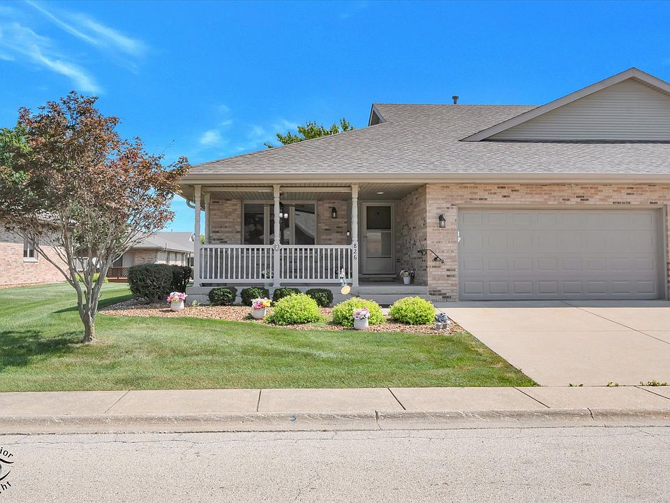 1st image of 826 Deerpath Ln