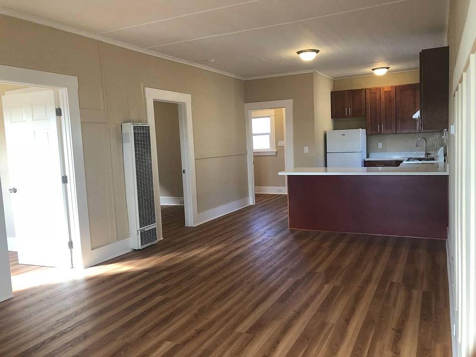 1st image of 607 Cypress Ave