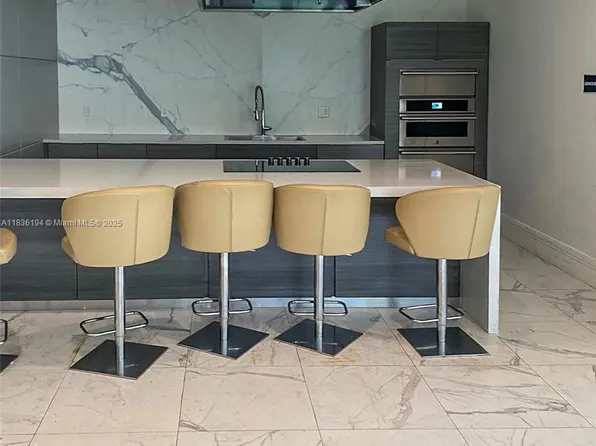 8301 NW 41st St, Miami, FL