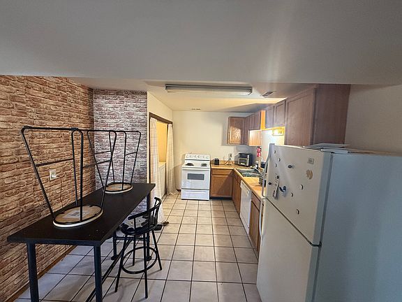 3rd image of 514 S Logan Ave #A