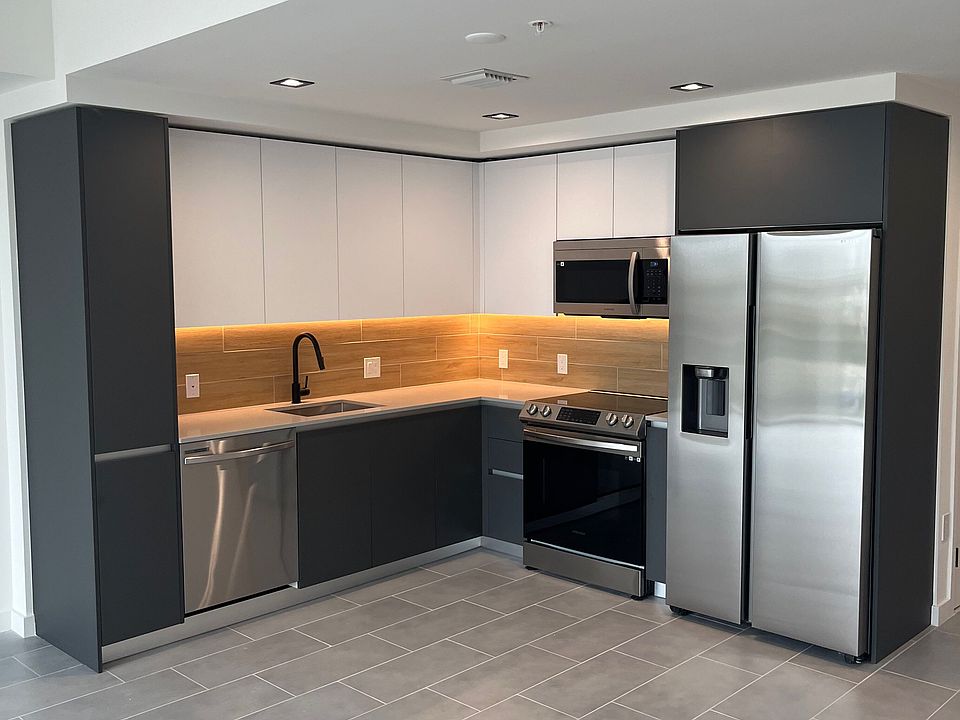 1st image of 126 NE 21st St #S2