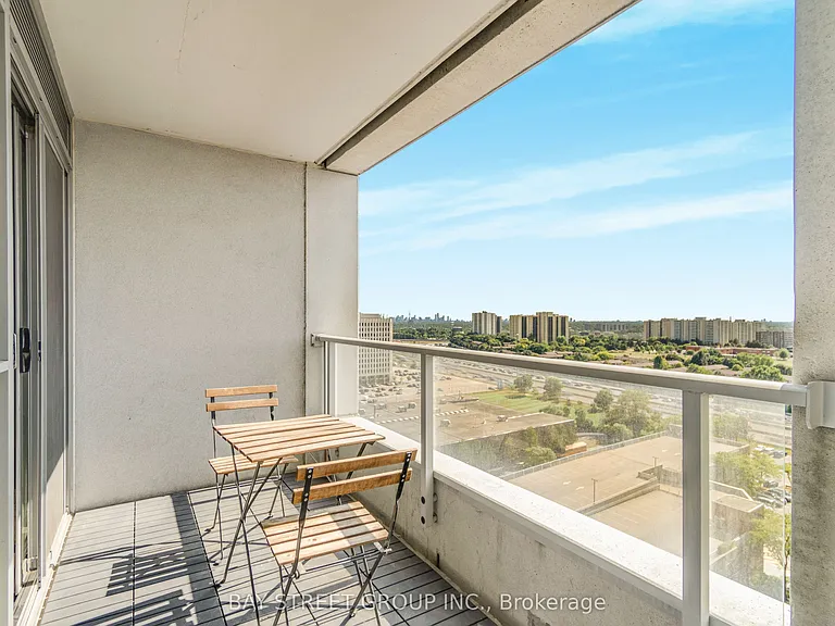 275 Yorkland Rd #1510 — Photo 32