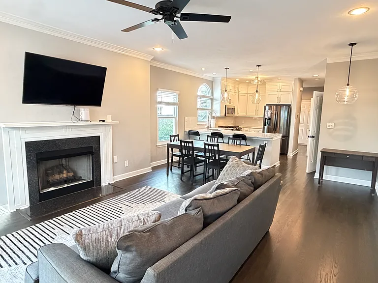 3620 E Stratford Rd — Photo 3