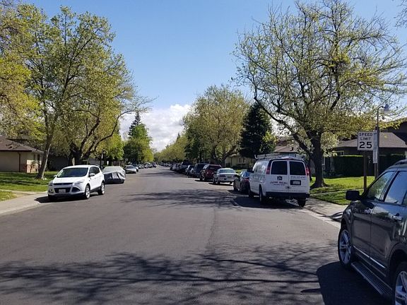 5th image of 4404 Greenholme Dr APT 1