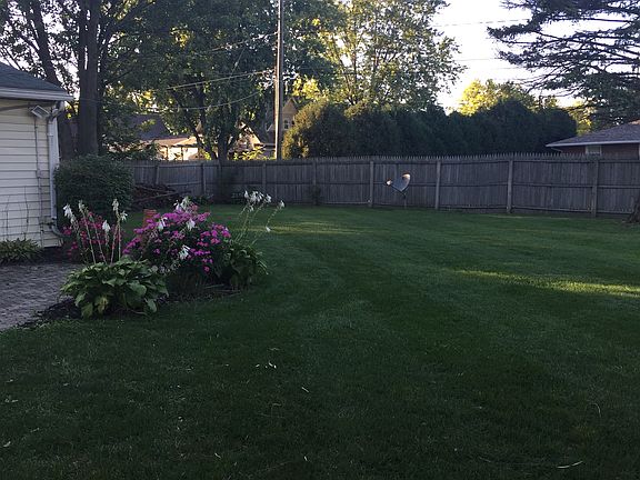 2nd image of 801 Linwood Ave