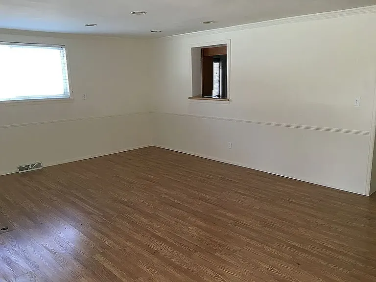 441 Poplar St — Photo 27