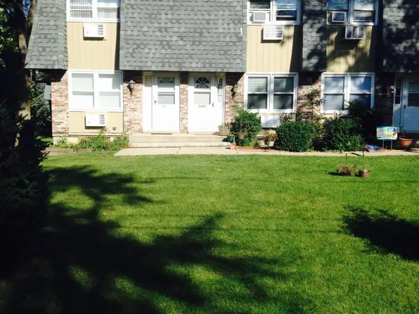 33617 N Evergreen Dr, Grayslake, IL 60030