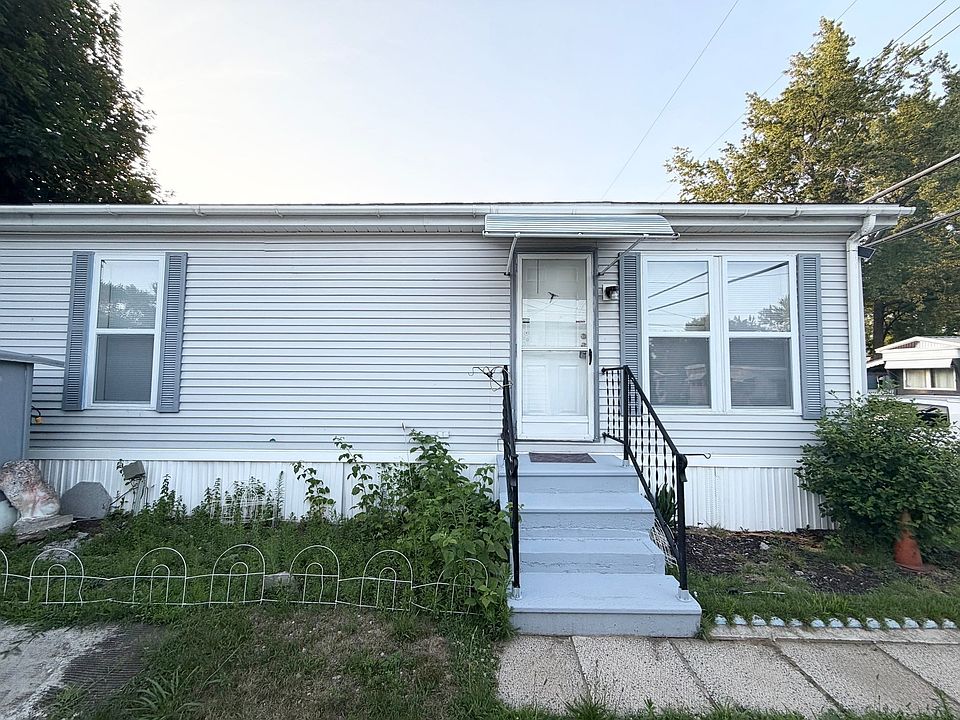 1st image of 16 Mobile Home Way