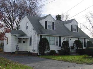 5 Oakland Ave, Johnston, RI 02919