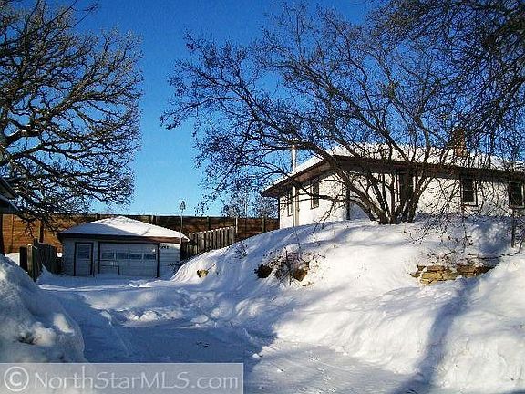4th image of 1583 Pacific St