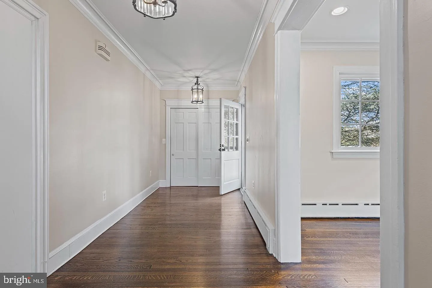2 bed, 2.5 bath, $2,350 — Photo 3