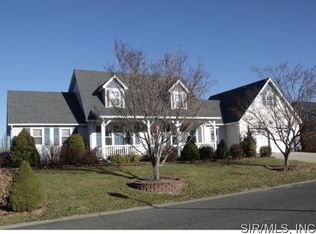 7 McKendree Park Rd, Lebanon, IL 62254