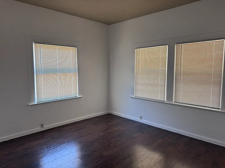 3128 Clay St — Photo 6