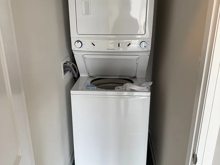 263 Georgian Dr #301 — Photo 24