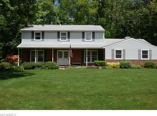 705 Fairwood Dr, Tallmadge, OH