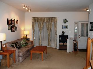 4674 Flatlick Branch Dr, Chantilly, VA 20151