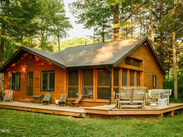 127 Queechy Shores, Canaan, NY 12029