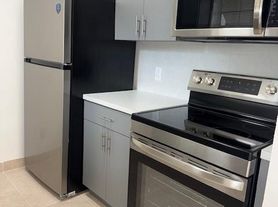 660 Cypress Club Way