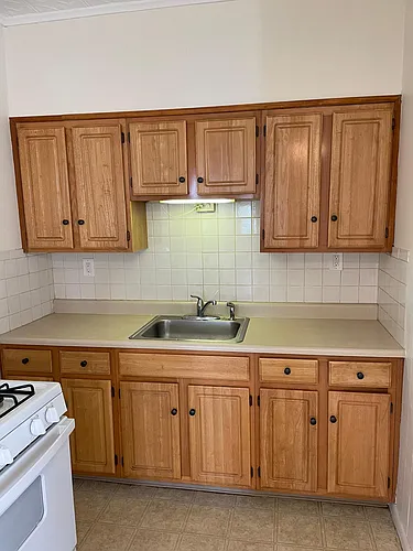 91 Chapel St Photo 1