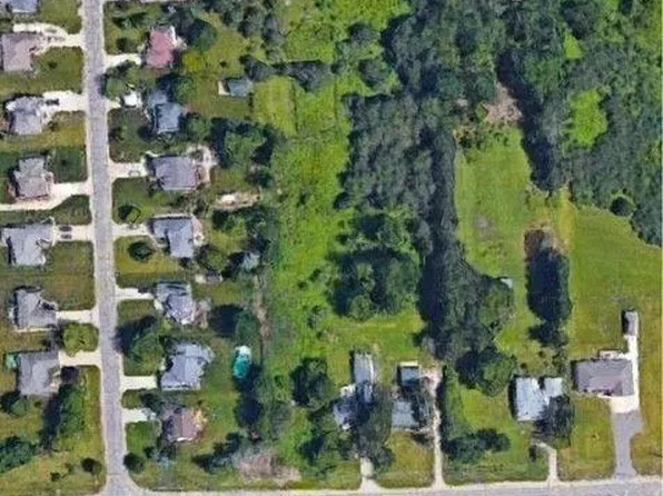 Water St, Pt Huron, MI 48060