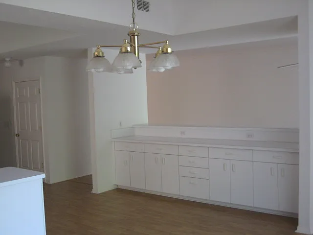 1684 Arabian Ln — Photo 8