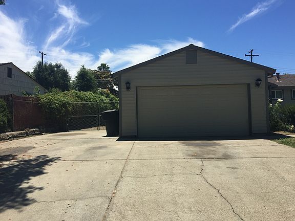 3rd image of 8342 Central Ave