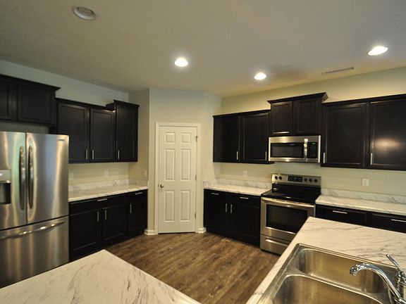 4th image of 12032 Altoids Dr