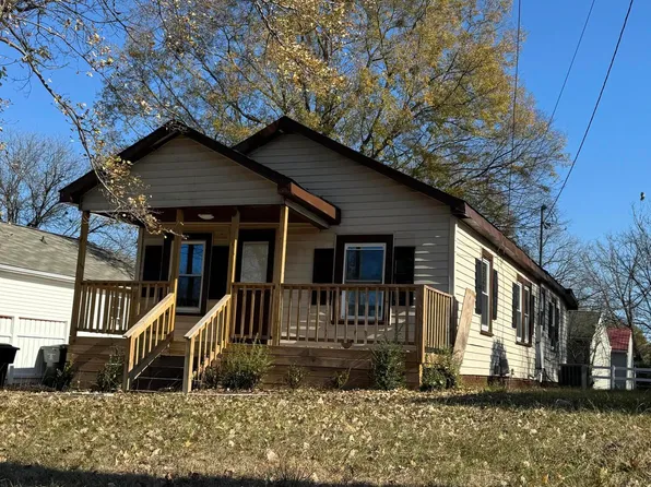 703 Richmond Ave, Burlington, NC 27217