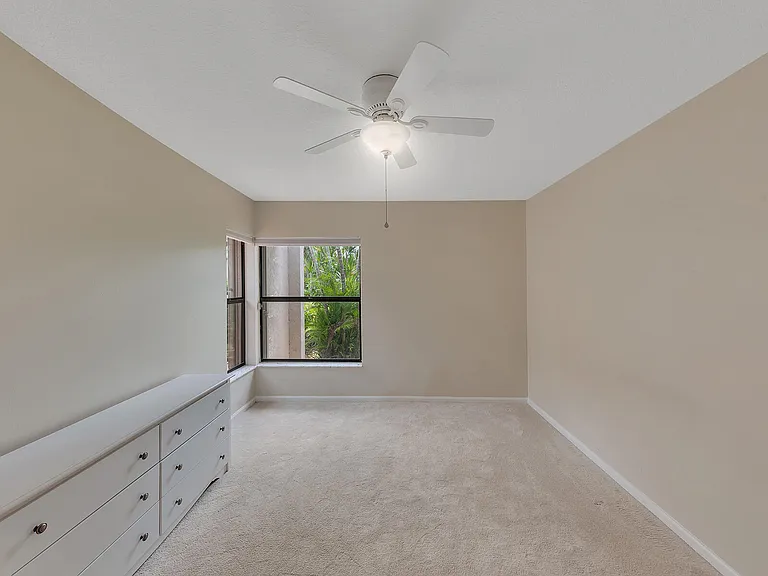 7747 Villa Nova Dr — Photo 34