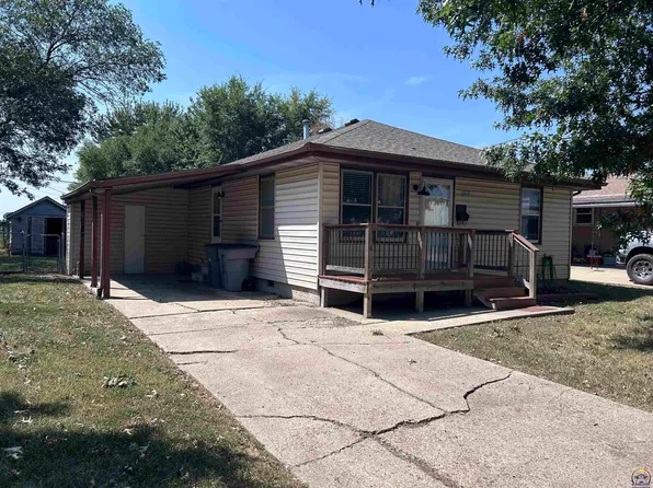 1013 Janice St, Emporia, KS 66801