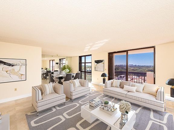 5th image of 600 Biltmore Way APT 1014