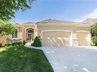 9940 Fountain Cir, Lenexa, KS 66220