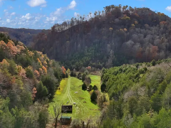 8272 Anglers Way Rd, Duffield, VA 24244