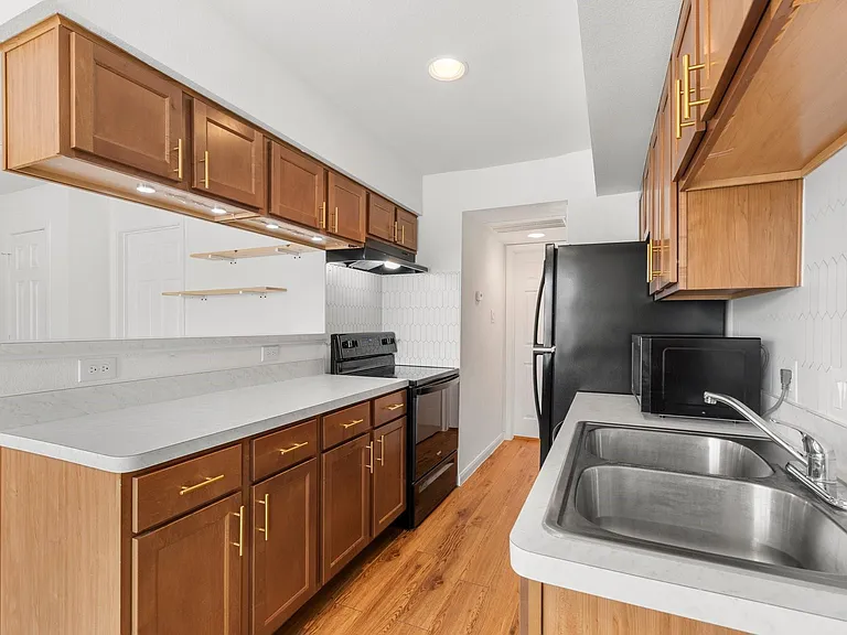 2750 Holly Hall St #1917 — Photo 13