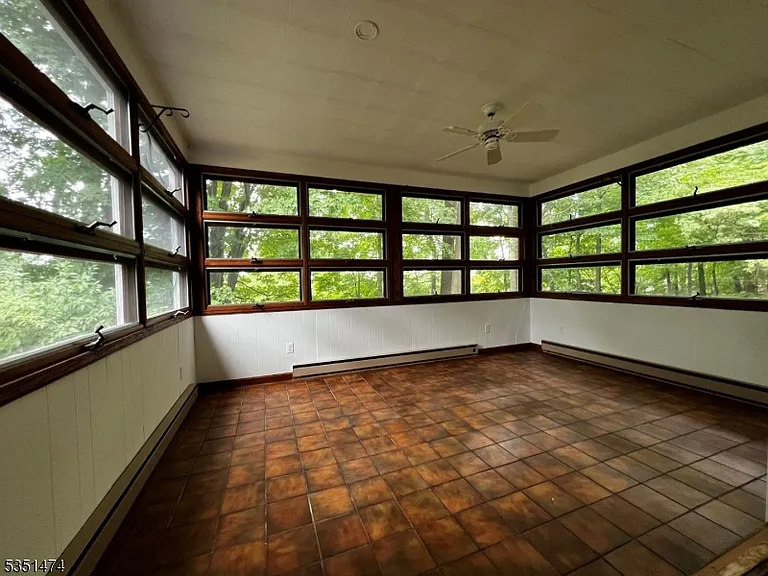 56 Grandview Pl — Photo 12