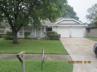 311 Richvale Ln, Webster, TX 77598