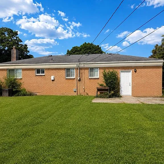 32627 Dowland Dr — Photo 14