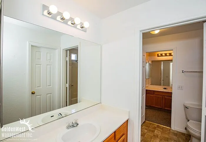 9480 Descending Creek St — Photo 17