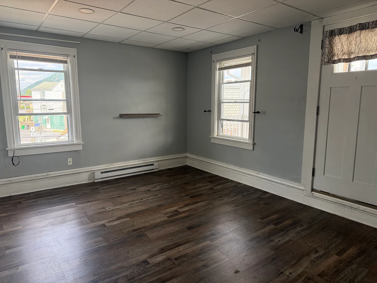 2 bed, 850 sqft, $1,300 — Photo 3