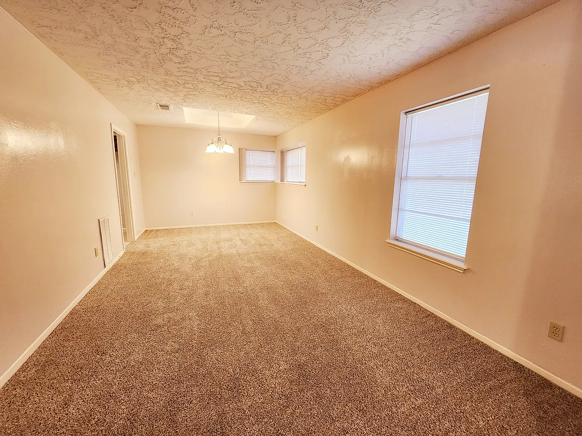 Building Photo - 11503 Brook Meadows Ln